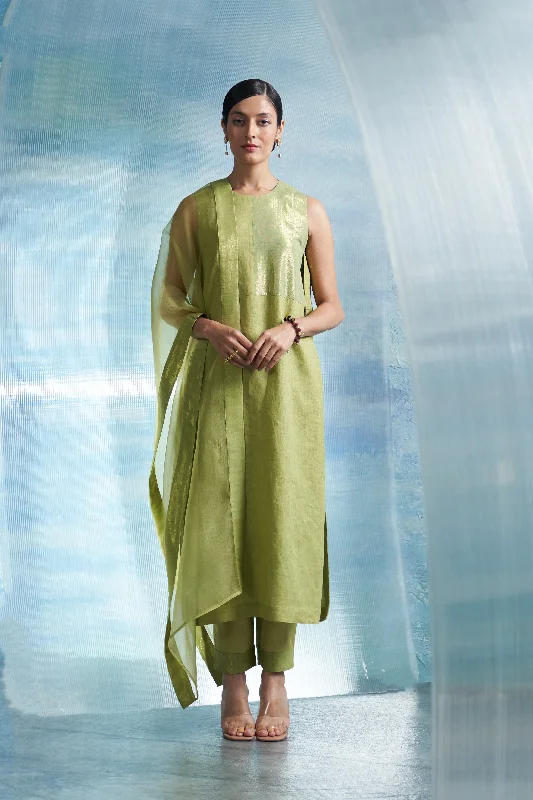 Aura Sheen Green Sleeveless Kurta Set