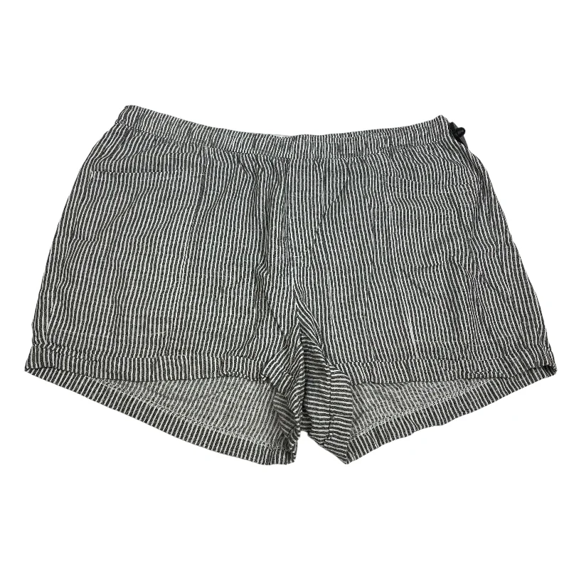 Grey & White Shorts Old Navy, Size 3x