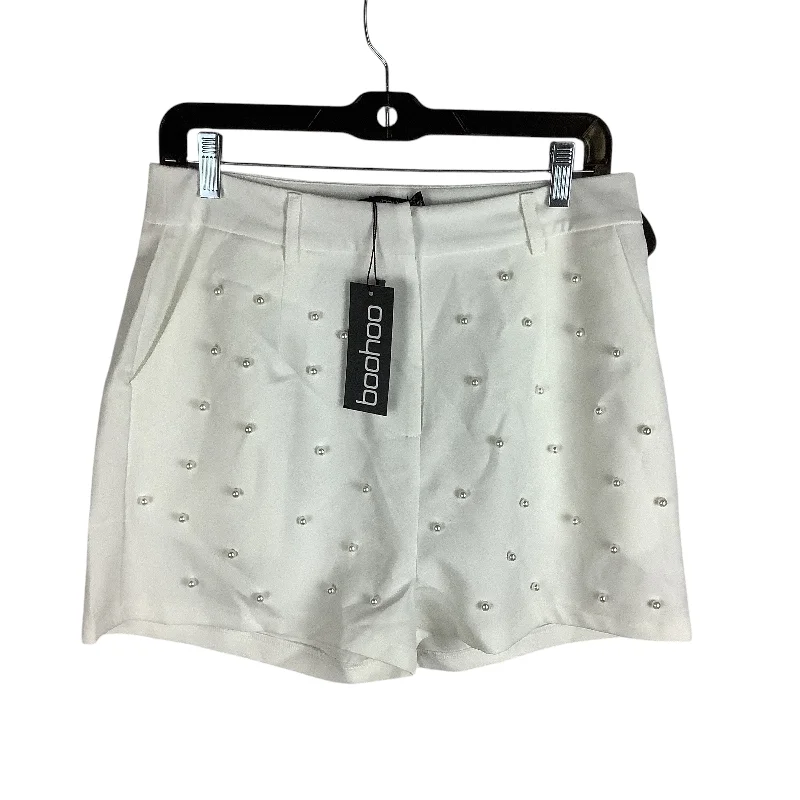 Shorts By Boohoo Boutique In White, Size: 8